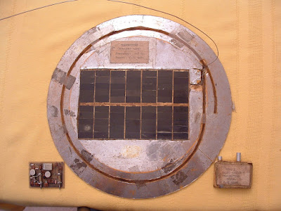 The Beacon on the Echo Satellite