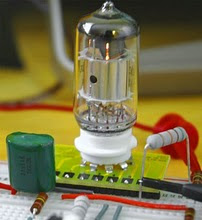 Hamfest tips, 12 Volt Tubes and Cigar Box Radios