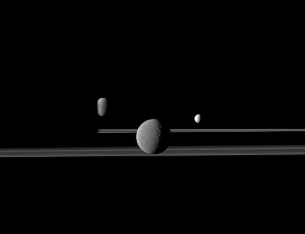 Beautiful Shot of Three of Saturn’s Moons