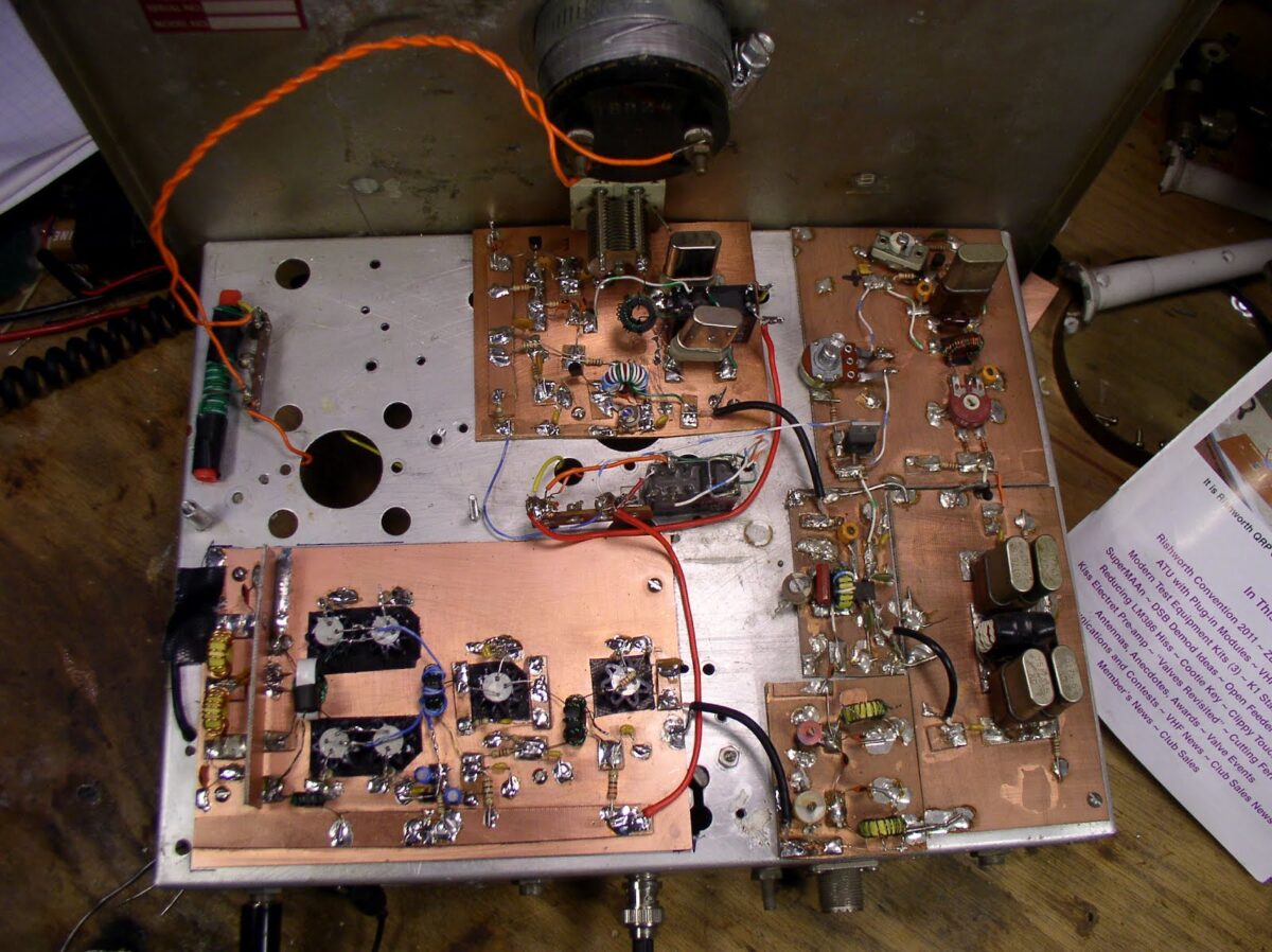 JBOT Installed in Azores 17 Meter SSB Rig