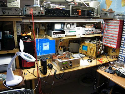 F8VOA’s BITX-20 (and FB Workbench)