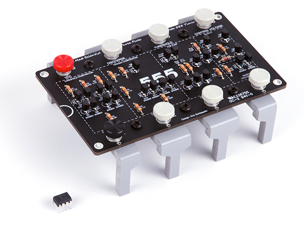 HB Chips!  Discrete Component Version of 555 Timer