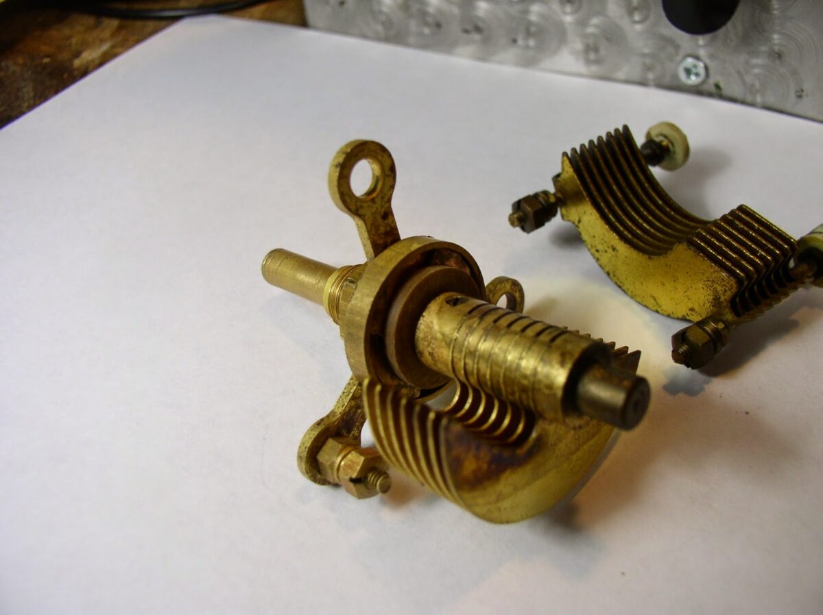 Seized up Variable Capacitor — Any ideas?