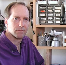 A De-Soldering Primer  By Wayne Burdick