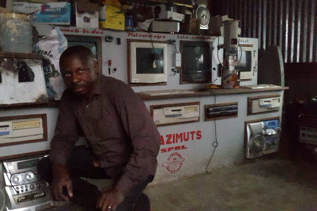 Rocket Knack in the Congo