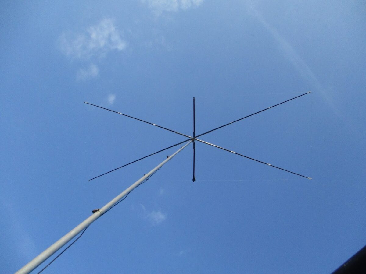 DL1YC’s Flat Moxon with Armstrong Rotation