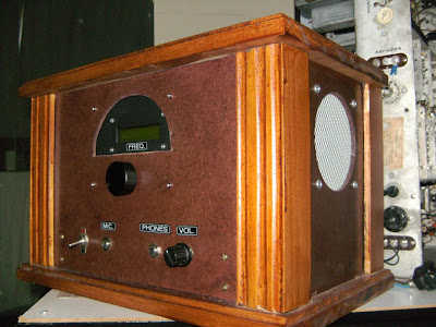 VK2BLQ’s Beautiful uBITX in a Wooden Box