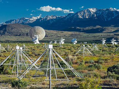 Radio Telescope Homebrewed from Cake Pans and Chicken Wire