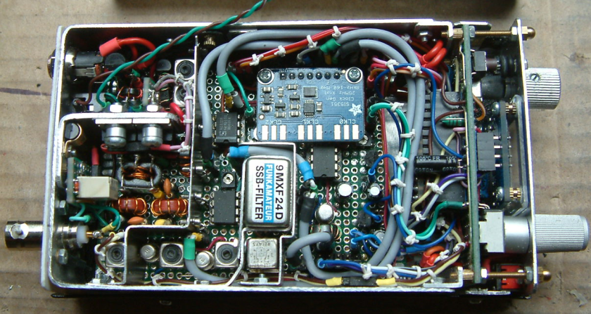 DK7IH Improves his Shirt-Pocket Transceiver