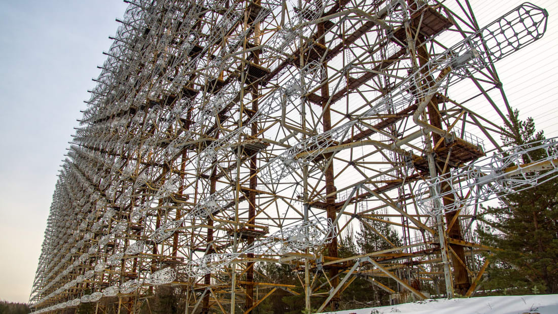 Duga-2  The Big Soviet Woodpecker Antenna (Video)
