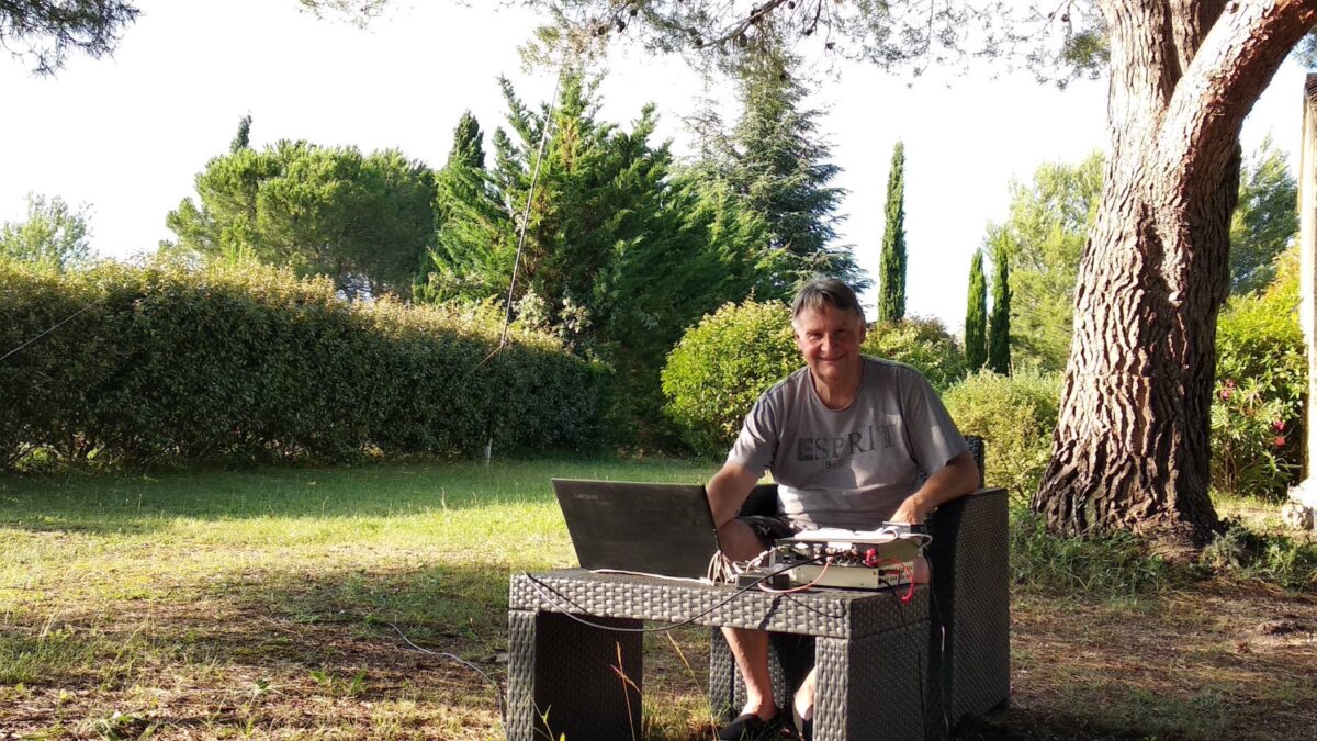 A Backyard Pandemic Field Day in France (Smoke Released!)