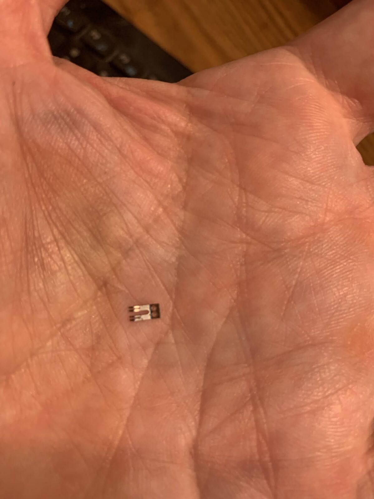 HP8640B — Fault Found! A very TINY and Hard-to-Fix Fault