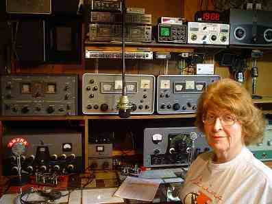 Hammarlund and Homebrew Heroine:  Janis AB2RA,  HQ-100 Filter Cap Question